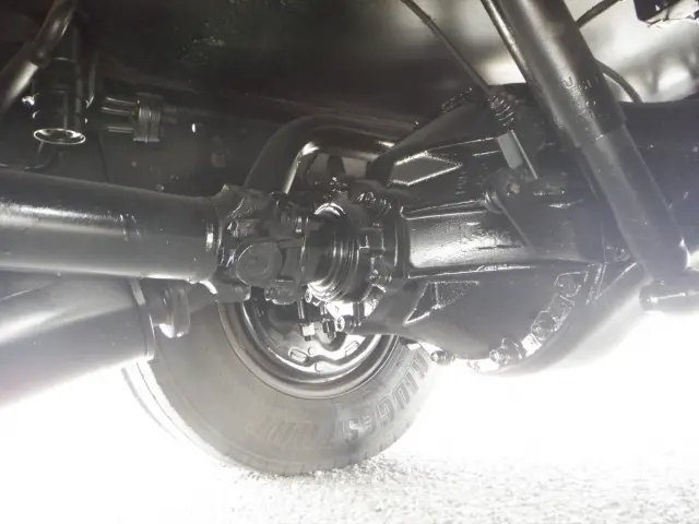 いすゞ エルフ BKG-NKR85N(2WD)の写真33