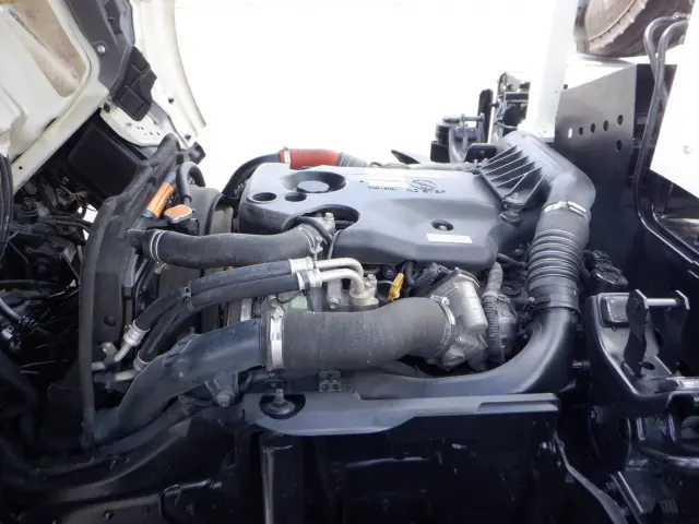 いすゞ エルフ BKG-NKR85N(2WD)の写真37