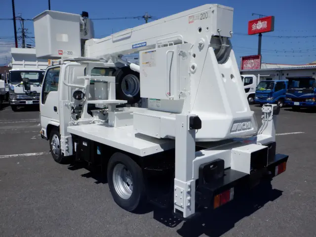 いすゞ エルフ TKG-NKR85N(2WD)の写真6