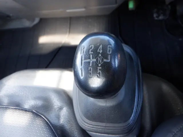 いすゞ エルフ TKG-NKR85N(2WD)の写真37