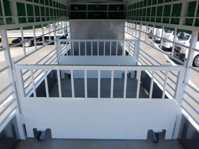 ＵＤ コンドル SKG-MK38L(2WD)の写真16