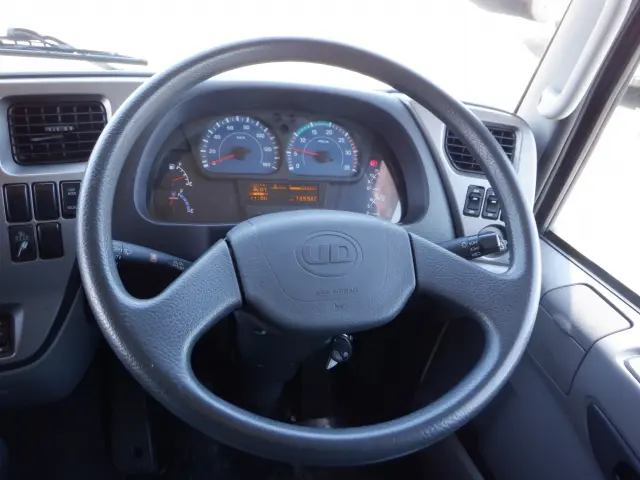 ＵＤ コンドル SKG-MK38L(2WD)の写真48