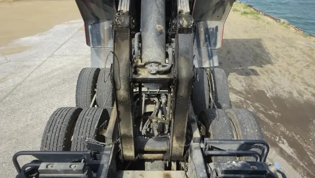 三菱 スーパーグレート QKG-FV50VXの写真15