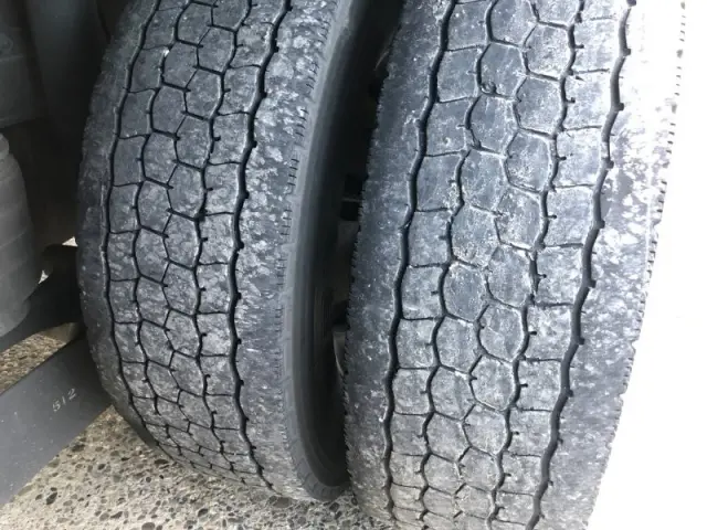 いすゞ ギガ 2PG-CYJ77D(8x4)の写真30