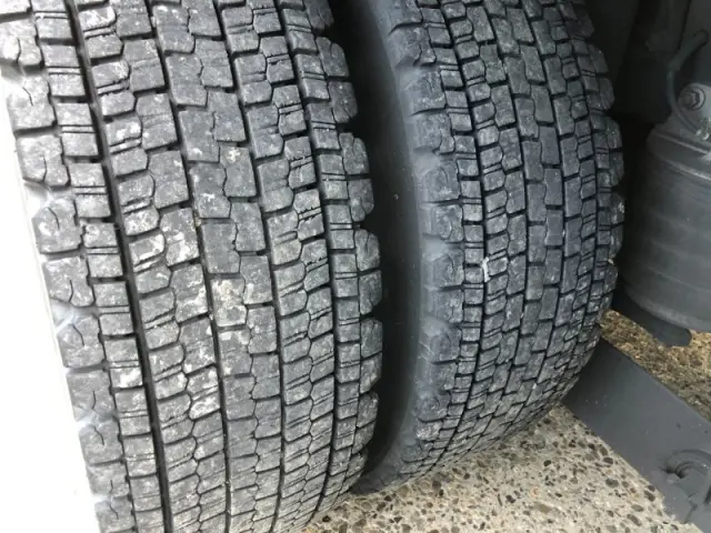 いすゞ ギガ 2PG-CYJ77D(8x4)の写真31