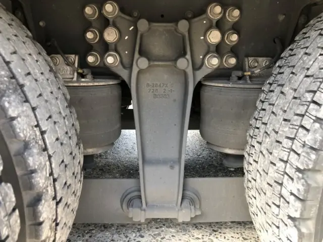 いすゞ ギガ 2PG-CYJ77D(8x4)の写真33