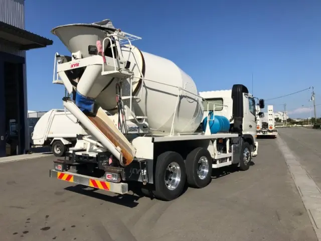 日野 プロフィア 2DG-FS1AGE(6x4)の写真4