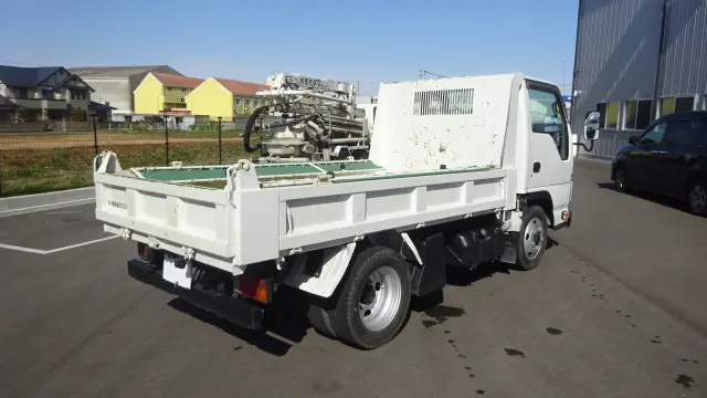 いすゞ エルフ TKG-NKS85AD(4WD)の写真4