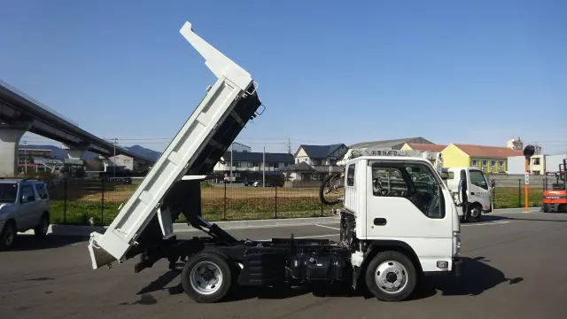 いすゞ エルフ TKG-NKS85AD(4WD)の写真5