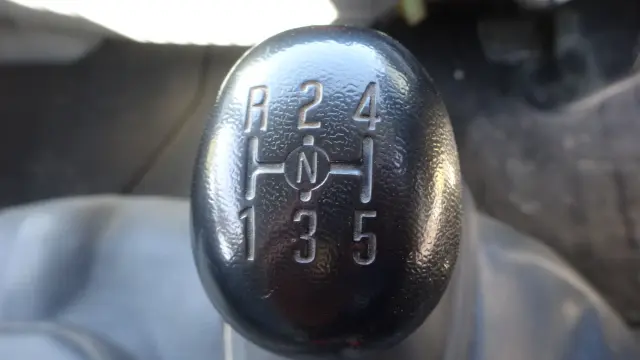 いすゞ エルフ TKG-NKS85AD(4WD)の写真10