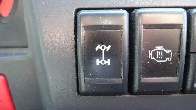 いすゞ エルフ TKG-NKS85AD(4WD)の写真25