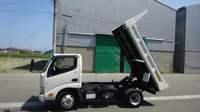 日野 デュトロ 2RG-XZC630Tの写真5