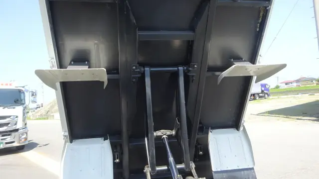 日野 デュトロ 2RG-XZC630Tの写真17