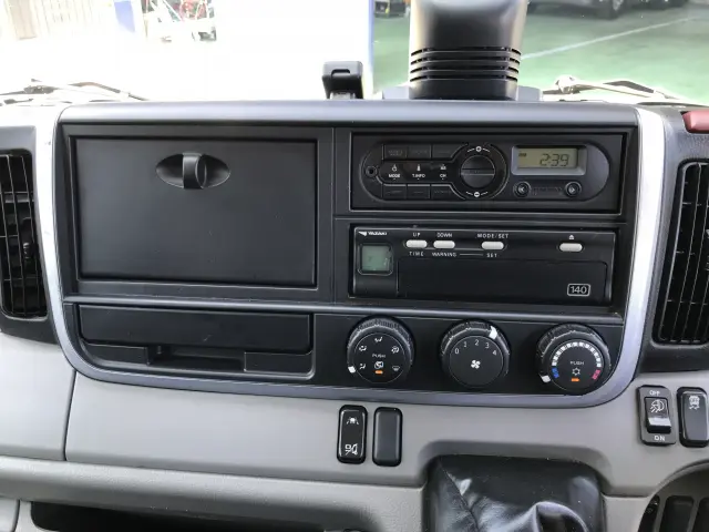 三菱 キャンター TPG-FEA50の写真9