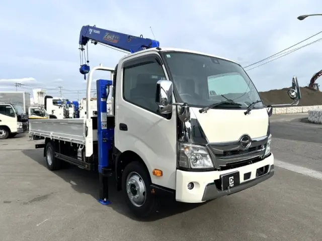 日野 デュトロ 2DG-XZU722M(2WD)の写真1