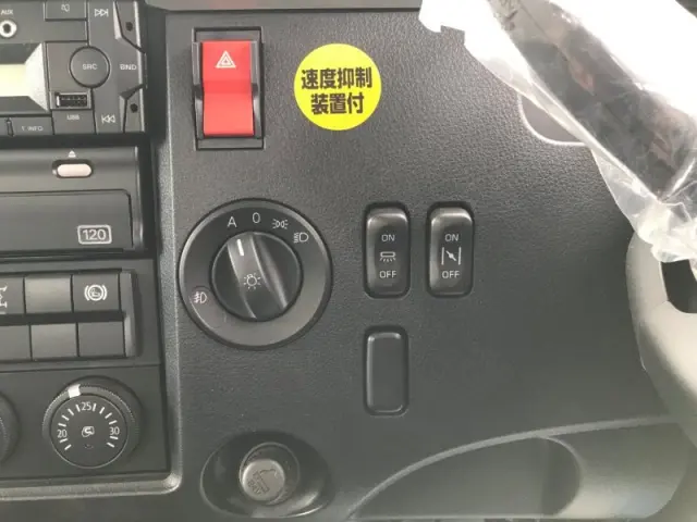 三菱 ファイター 2DG-FQ62F(6x4)の写真11