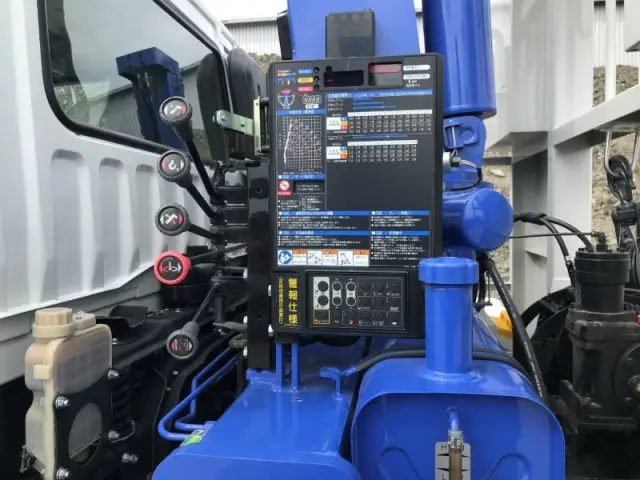 三菱 ファイター 2DG-FQ62F(6x4)の写真23