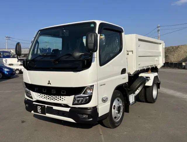 三菱 キャンター 2RG-FBAV0の写真2