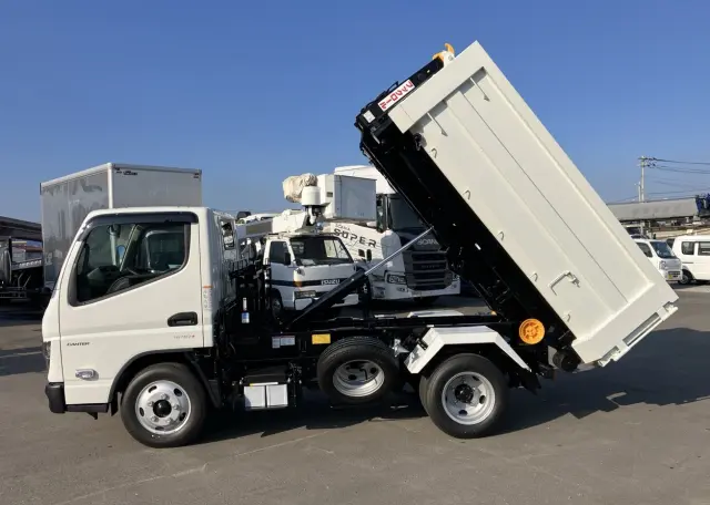 三菱 キャンター 2RG-FBAV0の写真7