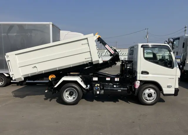 三菱 キャンター 2RG-FBAV0の写真10