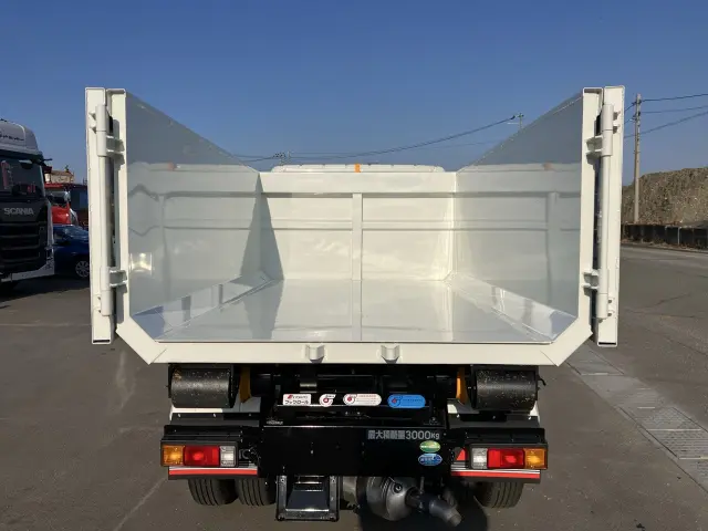 三菱 キャンター 2RG-FBAV0の写真15