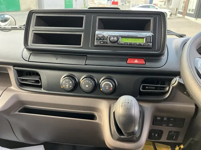 三菱 キャンター 2RG-FBAV0の写真37