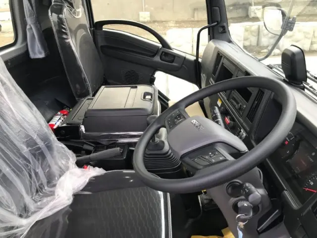 いすゞ フォワード 2RG-FRR90S4の写真8