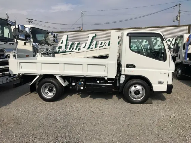 三菱 キャンター 2RG-FBA60(2WD)の写真5