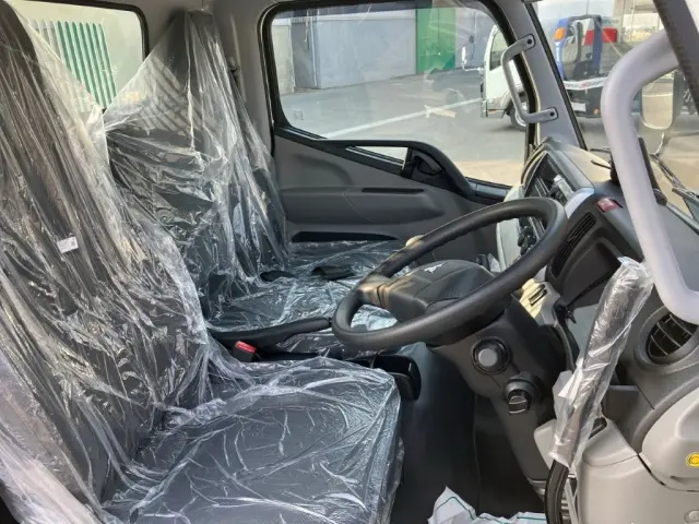 三菱 キャンター 2RG-FBA60(2WD)の写真9