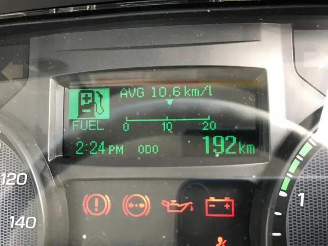 三菱 キャンター 2RG-FBA60(2WD)の写真10