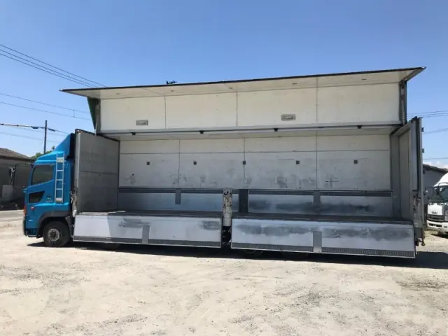 日野 プロフィア QKG-FW1EXBG(8x4)の写真5