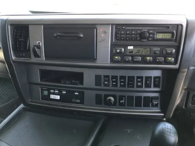 日野 プロフィア QKG-FW1EXBG(8x4)の写真10