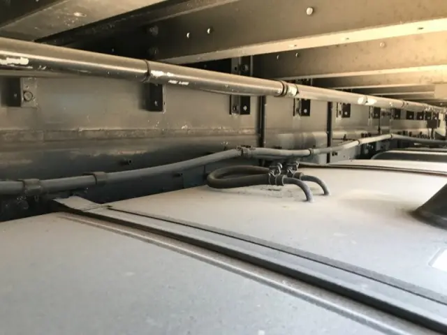 日野 プロフィア QKG-FW1EXBG(8x4)の写真17