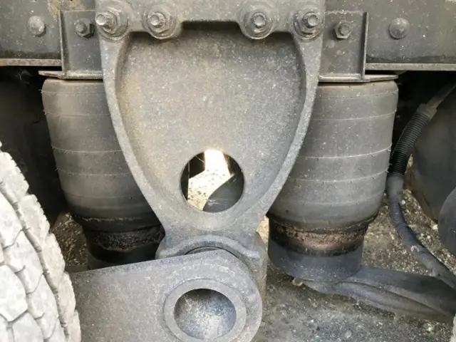 日野 プロフィア QKG-FW1EXBG(8x4)の写真24