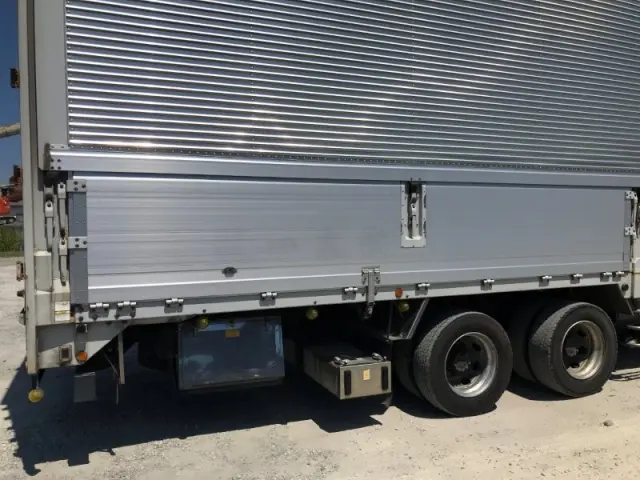 日野 プロフィア QKG-FW1EXBG(8x4)の写真35