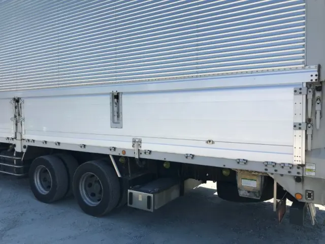 日野 プロフィア QKG-FW1EXBG(8x4)の写真36