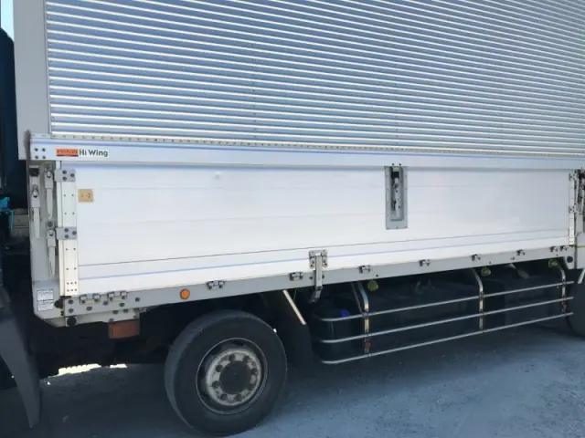 日野 プロフィア QKG-FW1EXBG(8x4)の写真37