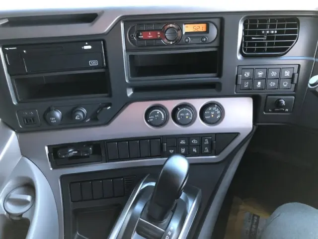 ＵＤ クオン 2RG-GK5DABの写真8