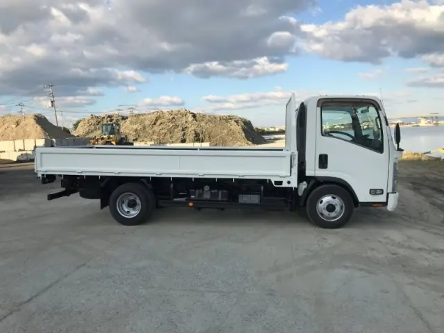 いすゞ エルフ TRG-NPR85ARの写真6