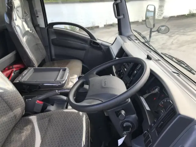 いすゞ エルフ TRG-NPR85ARの写真7