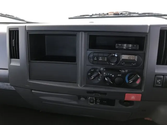 いすゞ エルフ TRG-NPR85ARの写真11