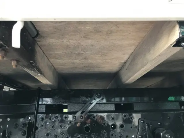 いすゞ エルフ TRG-NPR85ARの写真21