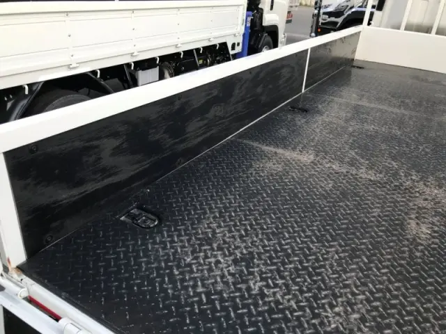 いすゞ エルフ TRG-NPR85ARの写真46