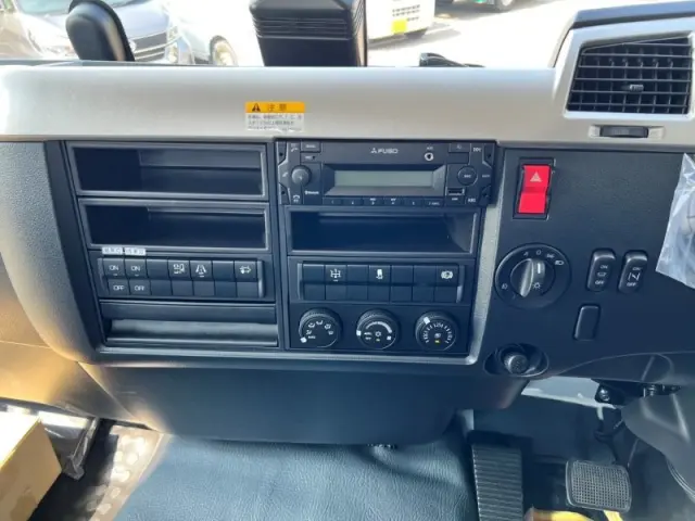 三菱 ファイター 2KG-FK72Fの写真12