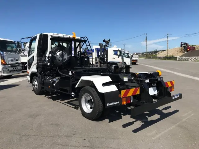 三菱 ファイター 2KG-FK72F(2WD)の写真3