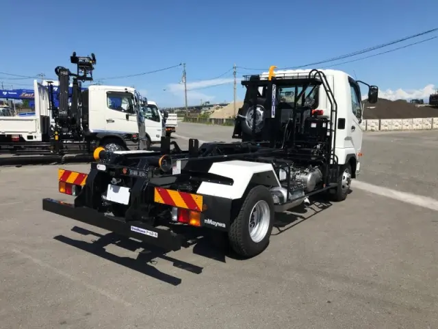 三菱 ファイター 2KG-FK72F(2WD)の写真4