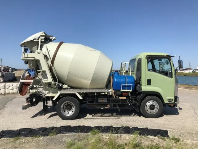 いすゞ フォワード LKG-FTR90S2の写真5