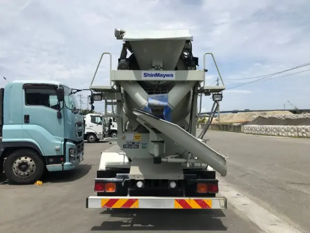 いすゞ フォワード LKG-FTR90S2の写真6