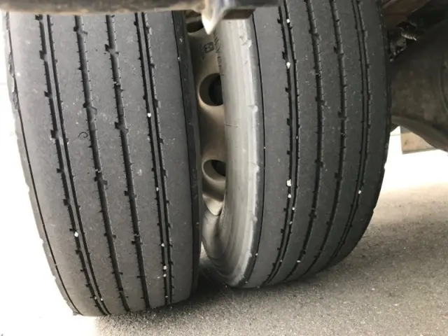 いすゞ フォワード LKG-FTR90S2の写真19