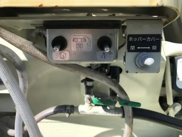 いすゞ フォワード LKG-FTR90S2の写真22